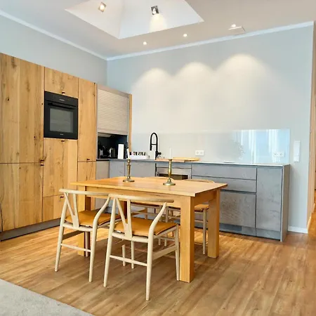 Moderne An Der Promenade Von Apartament *